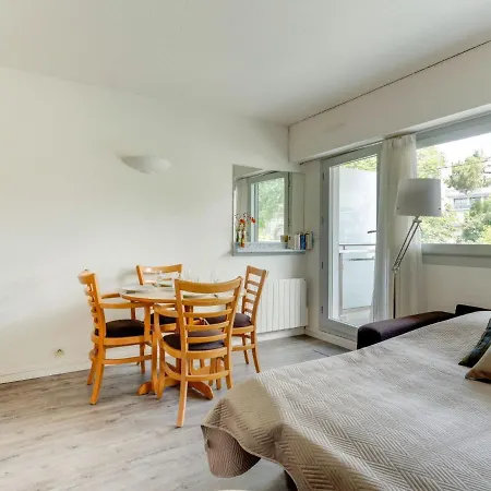 Appartement Studio Jetée Des Marins-6 *
